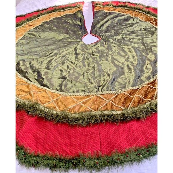 Handmade Luxurious Satin Christmas Tree Skirt 60" Red Gold Green Reversible EUC - Picture 3 of 12